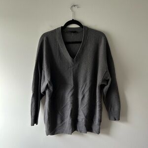 Jenni Kayne charcoal grey 100% cashmere sweater